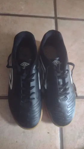  3 Chuteiras de  futsal bom estado nada de estragado 