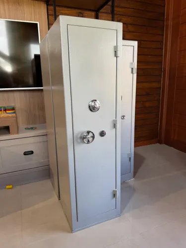 Cofre 130cm de Altura