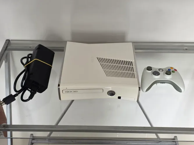 Xbox 360 slim branco ceramic