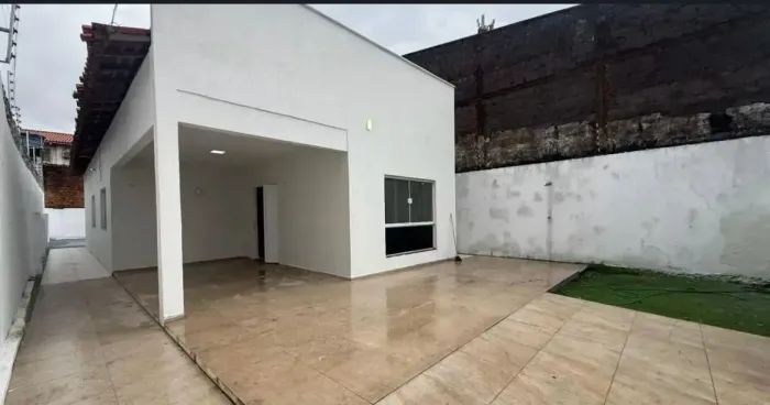 ALUGO CASA SOLTA NA COHAMA PARQUE TOPÁZIO PRÓX A PET LAND ÁREA 10X30 300m²