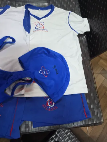 Uniformes colegio atlanta 
