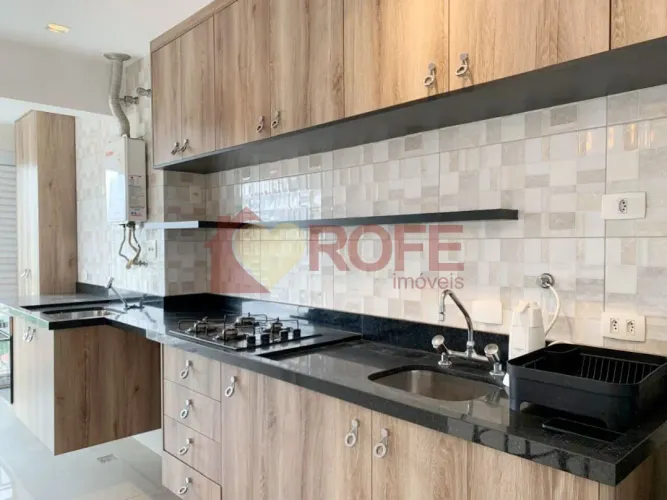 Apartamento de 49 m² com 1 quarto, 2 banheiros e 1 vaga para locação e venda no Brooklin.