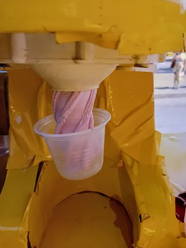 Maquina de sorvete americano 8500,00 sem o carrinho, *