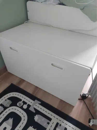 baú de armazenamento IKEA