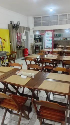Restaurante Buffet a Quilo Completo.