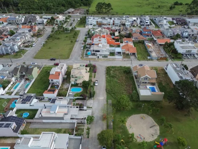 Terreno de esquina no Bougainville