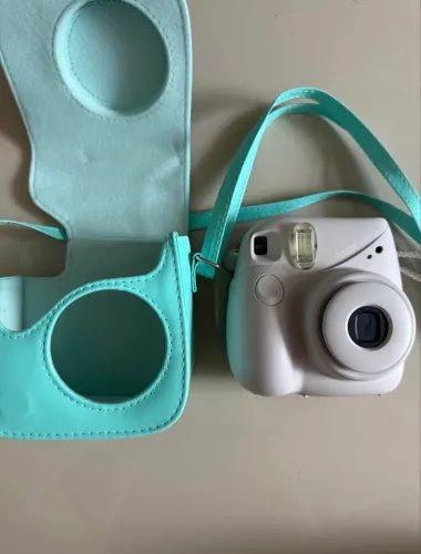Câmera Instantânea Instax Mini 12 com Capa Original