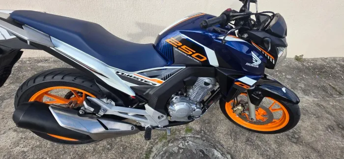 CB twister 250 edição limitada