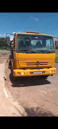 Caminhão Limpa Fossa 