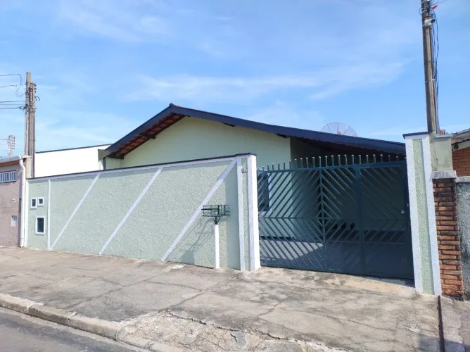 EXCELENTE Casa a venda  139 metros quadrados com 3 quartos, bem cuidada e ótimo acabamento