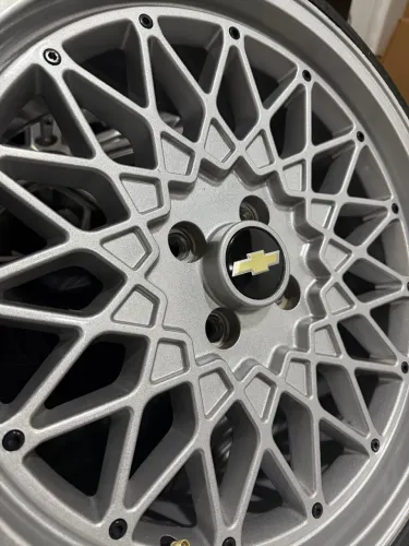 Rodas P3 Aro 17 4x100 Chevette / Gol / Corsa / Celta c/ Pneus