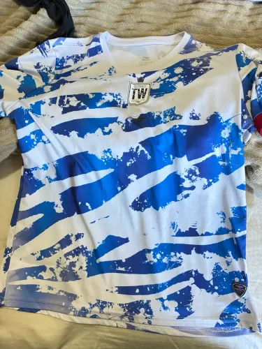 CAMISA PENALTY INFANTIL TAMANHO 14 - R$ 39,99