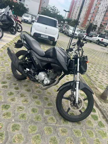 Moto Yamaha Factor 125 ED ano 2019 - 125 cilindradas.