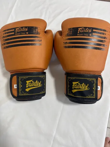 Luva de boxe Faietex nova