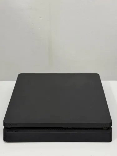 PS4 Slim 1TB em Perfeito Estado