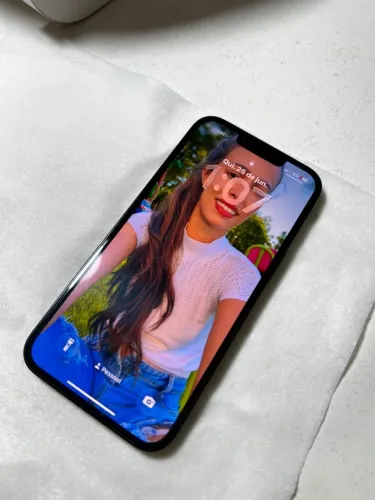 iPhone 16e