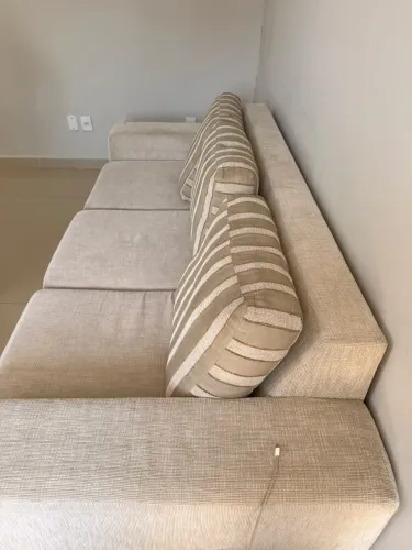 Sofá cama com lugar para 5 pessoas 