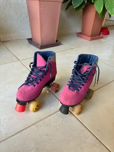 Patins quatro rodas squad