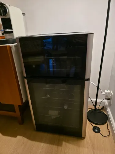 Adega Electrolux Dual Zone 29 Garrafas Compressor Quebrado