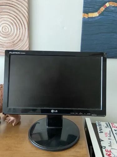 COMPUTADOR + MONITOR