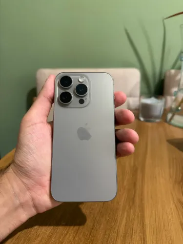 iPhone 15 Pro 128gb seminovo