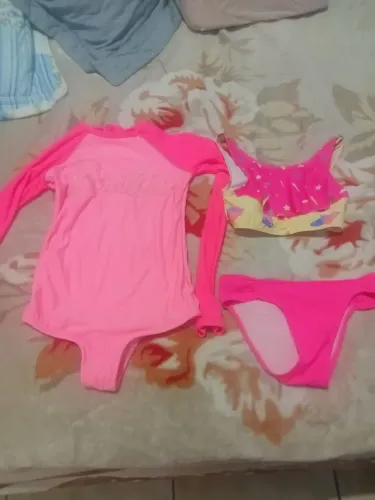 Roupa de banho crianças