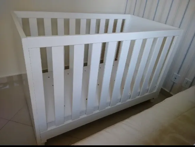 Berço vira mini cama