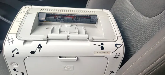 Impressora laser Hp P1005 semi-nova !!! Top!!