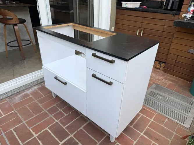 Armário fogão (Cooktop 5 bocas) e microondas cozinha
