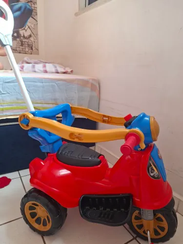 Triciclo infantil