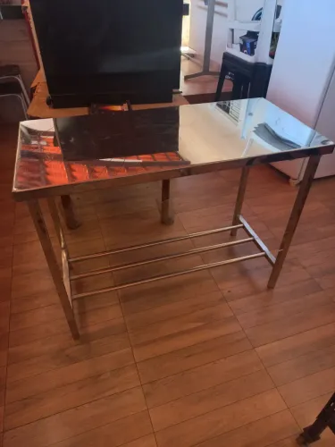 Mesa de inox, chapa 22 , reforçada , 1.17x56 cm