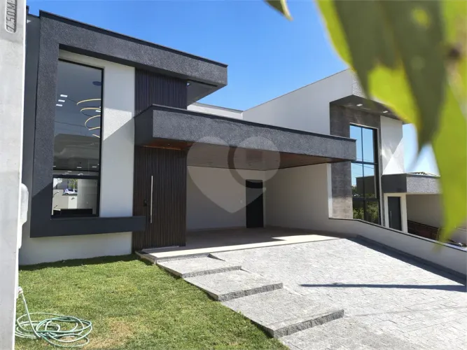 Casa à venda com 3 quartos no Condomínio Campos do Conde em Sorocaba/SP