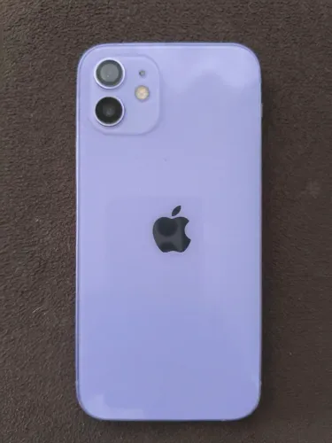 iPhone 12 em excelente estado