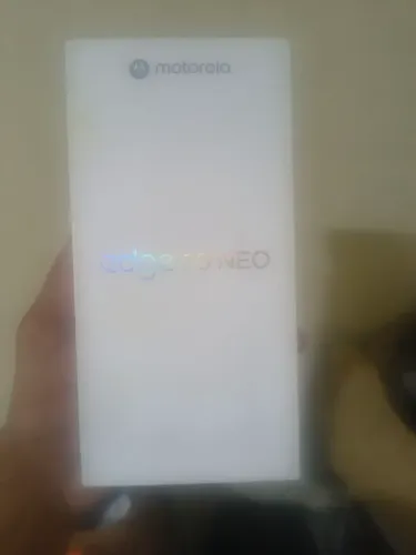 Vendo celular com 2 mês de uso preciso do dinheiro por isso tô vendendo