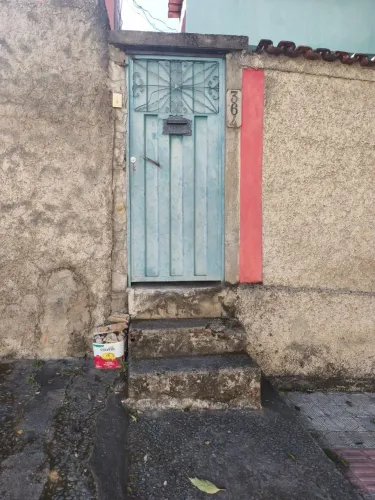 CASA _BAIRRO MANTIQUEIRA