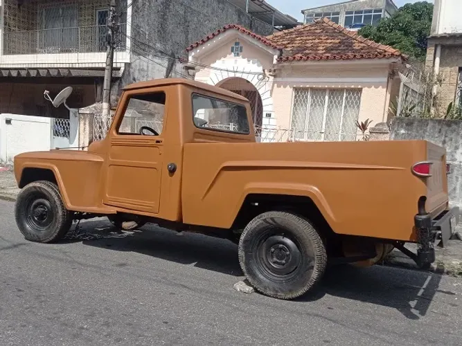 Ford F-75 4X4 2.3 1976