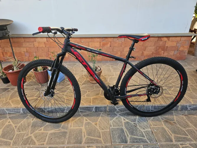 Bicicleta aro 29 21v estado de nova