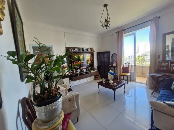 Apartamento a venda na Barra 2 quartos amplo, imperdível oferta