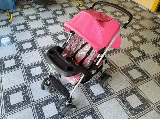 Carrinho De Bebê Burigotto At6x Na Cor Rosa