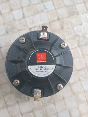 Ti JBL D202 8ohms, apenas 150,00