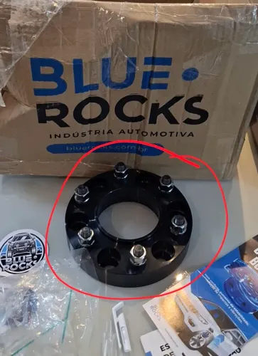 vendo alargador de rodas 32mm 6 x 139 zerado sem uso completo com porca
