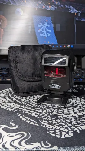 Rádio NIKON SU800
