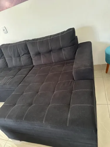 Sofá grande com puff seminovo 