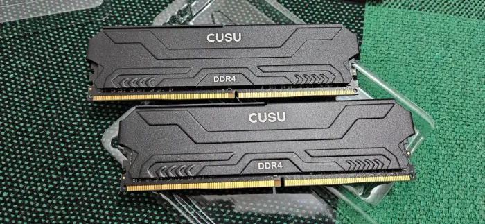 Memória RAM DDR4 8GB CUSU 3200MHz CL16 - SK Hynix