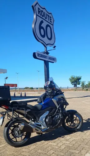 Vendo linda NC 750X 