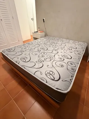Colchão Queen Magnético Ortopédico Massageador 100% espuma 20 Cm Altura