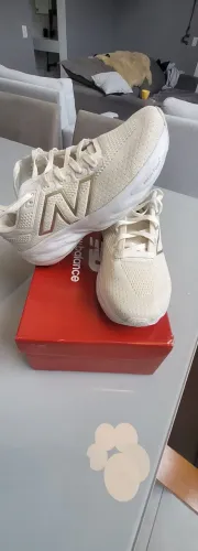Tenis New balance tamanho 36 modelo 1080 V 15