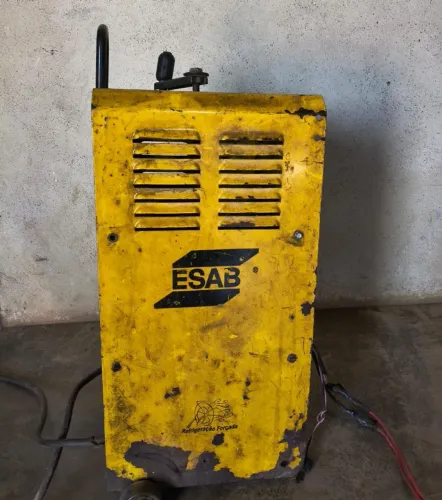 Vende-se máquina de solda 