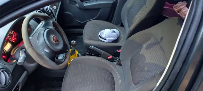 Fiat Palio Attractive 1.0 EVO Fire Flex 8V 5P 2014