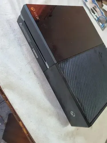 XBOX ONE FAT SEM CONTROLE COM GTA V
